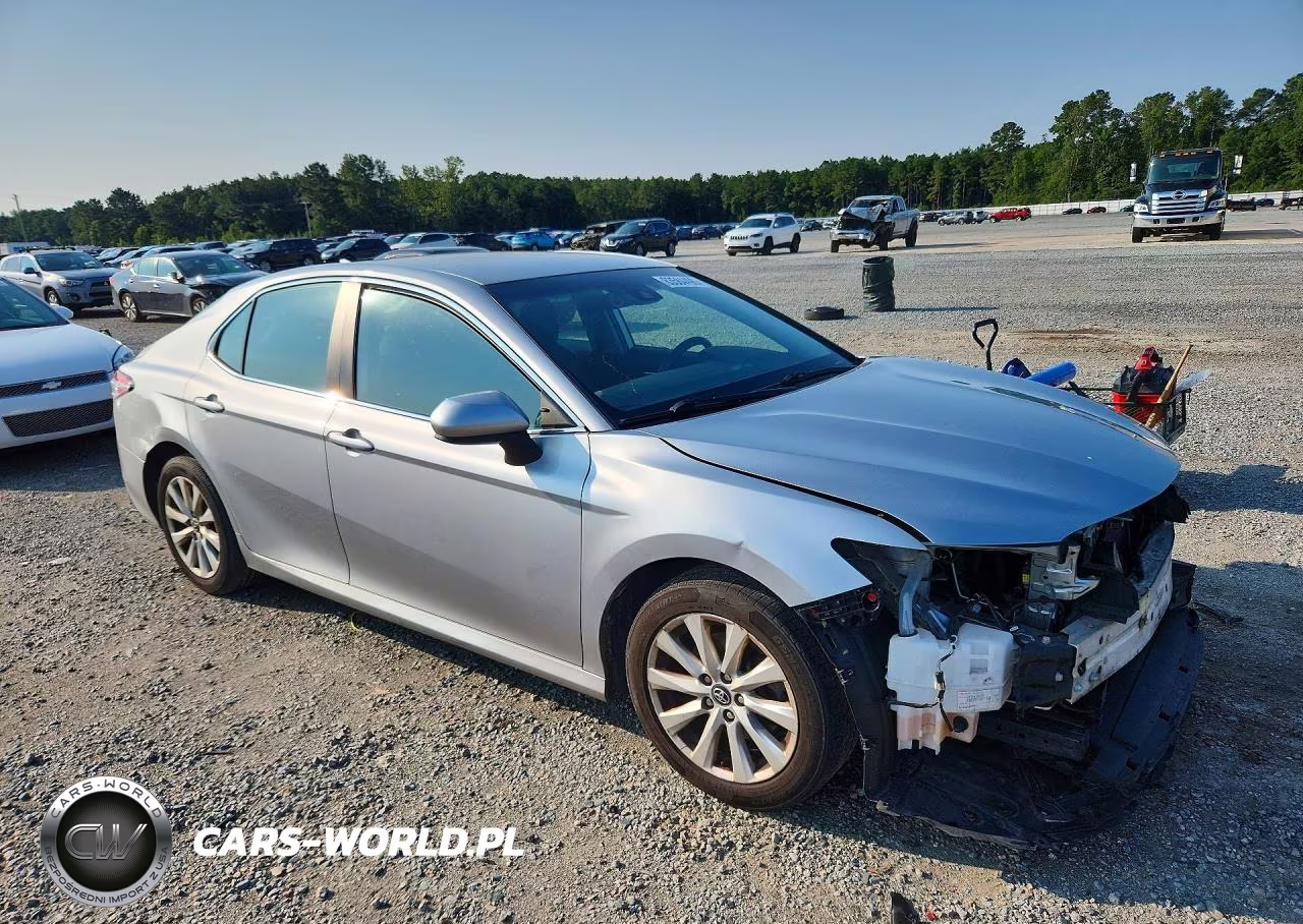 2020 Toyota Camry Le VIN:4T1C11AK1LU927890 - 4