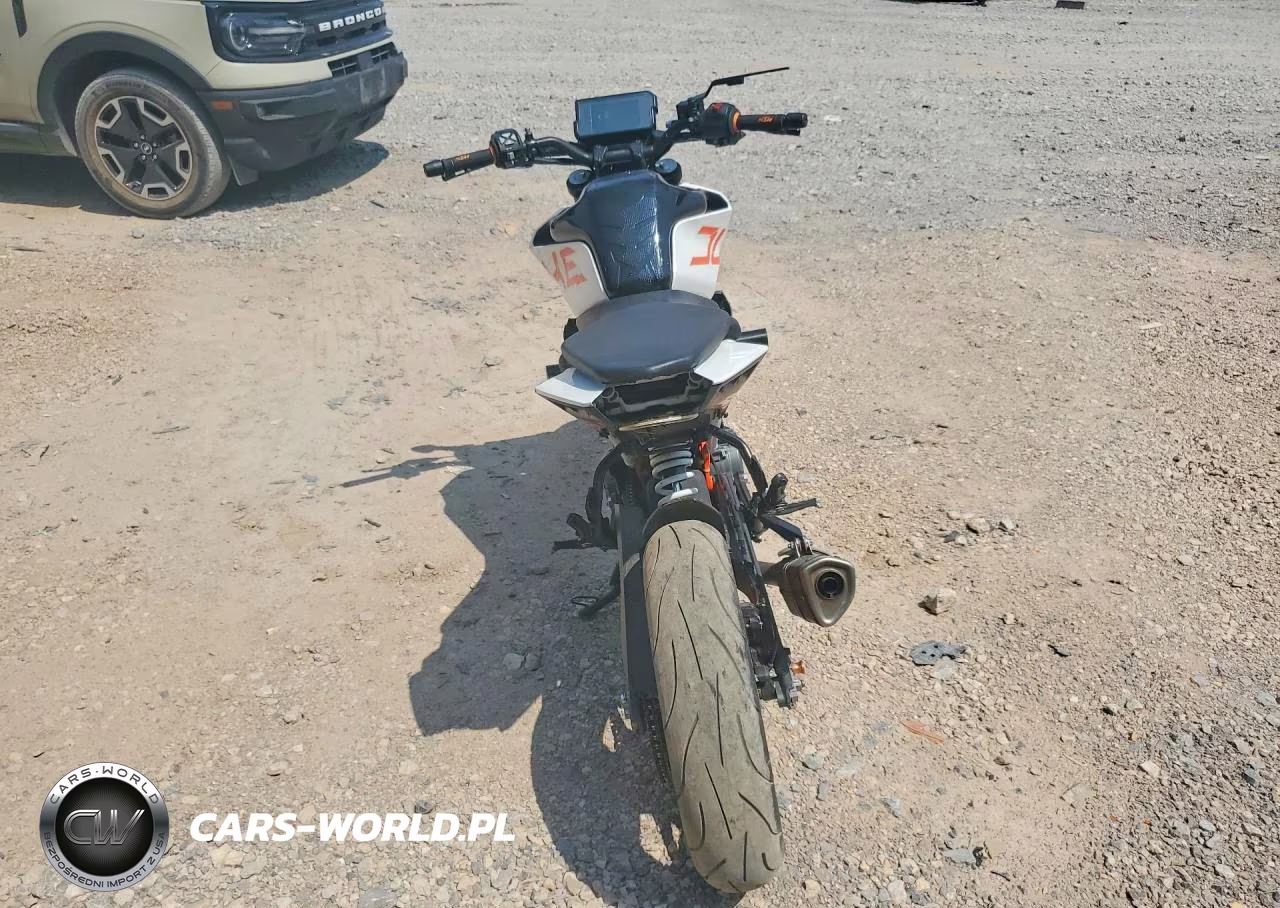 2017 Ktm 390 Duke VIN:MD2JPJ40XHC234358 - 4