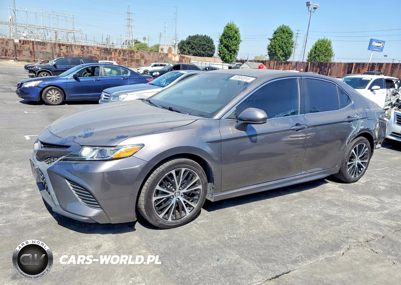2020 Toyota Camry Se