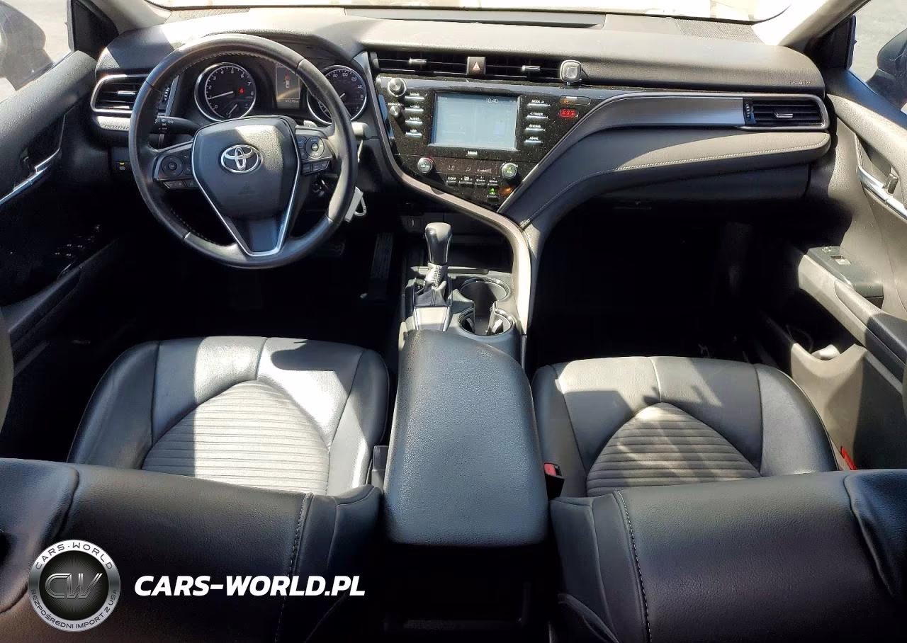 2020 Toyota Camry Se VIN:4T1G11AK8LU862876 - 8