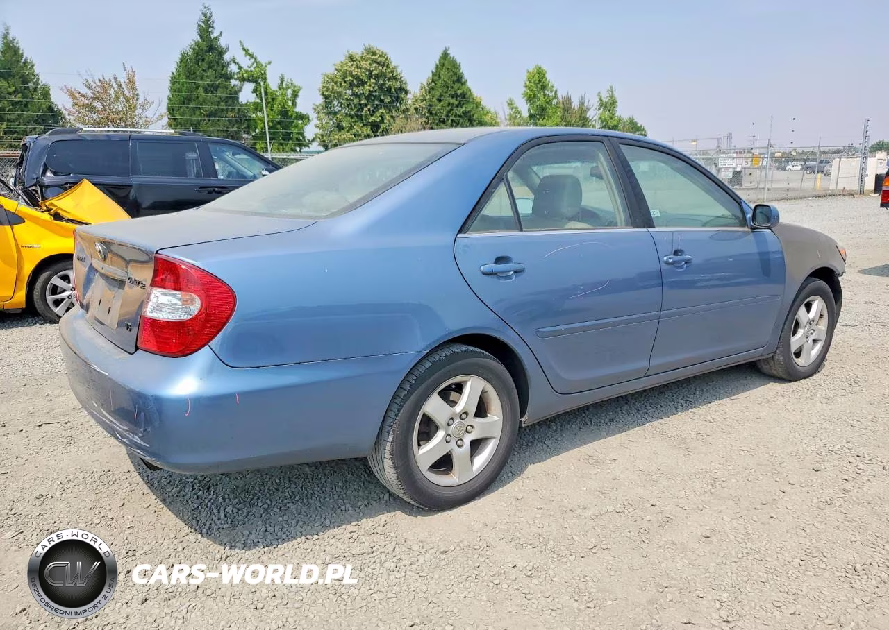 2004 Toyota Camry Se V6 VIN:JTDBA30K740003119 - 3