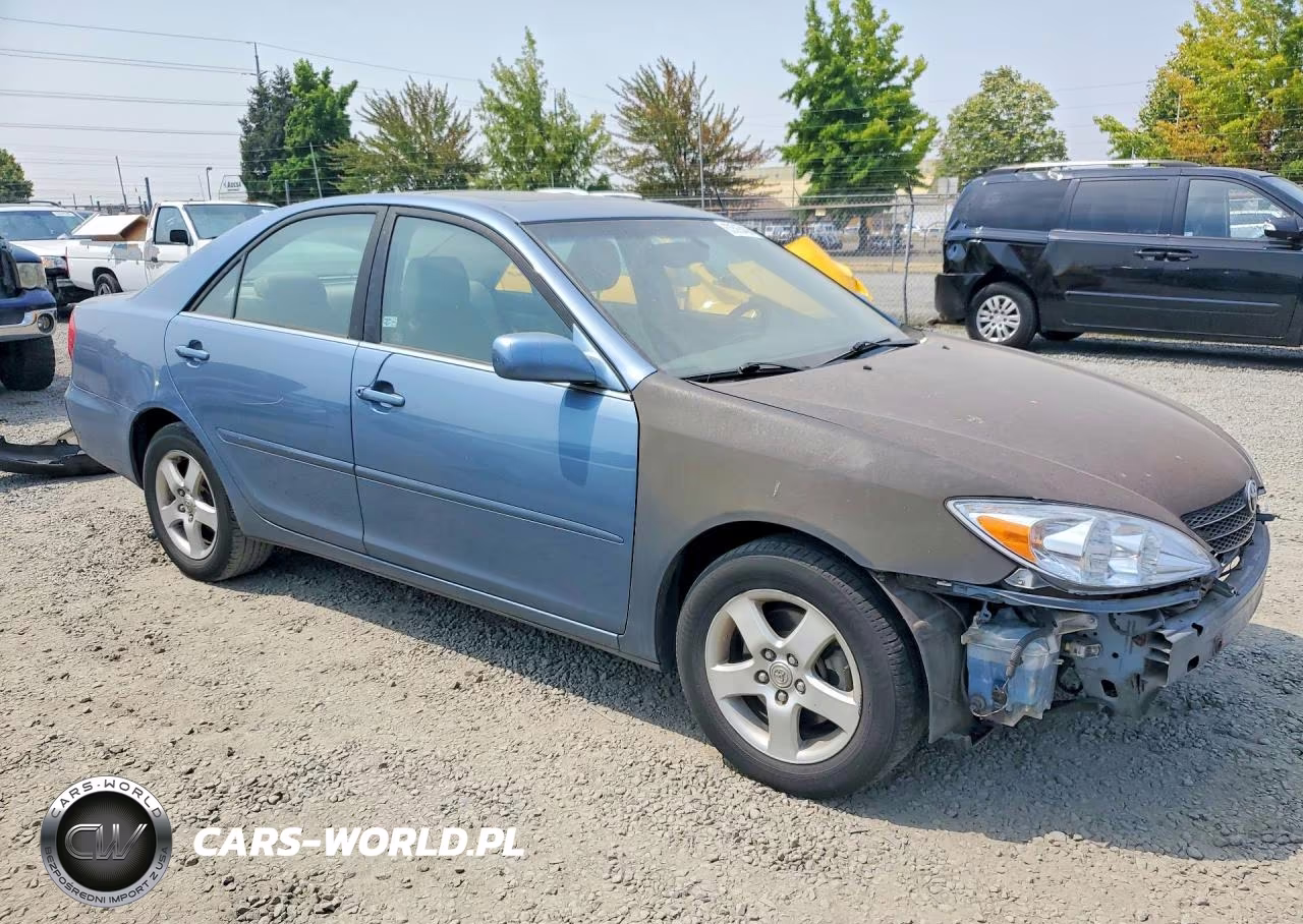 2004 Toyota Camry Se V6 VIN:JTDBA30K740003119 - 4