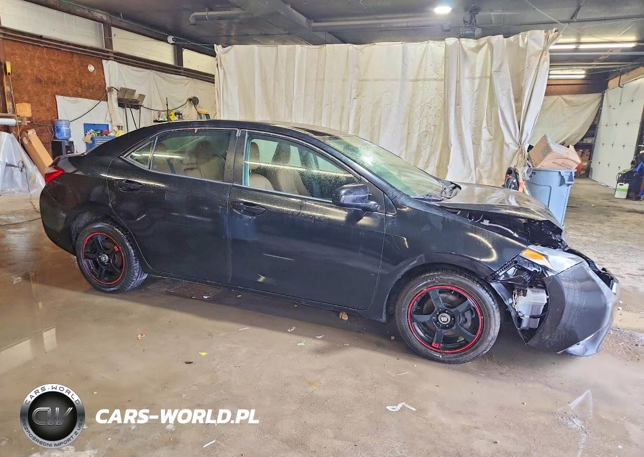 2016 Toyota Corolla Le VIN:2T1BURHE6GC646547 - 4