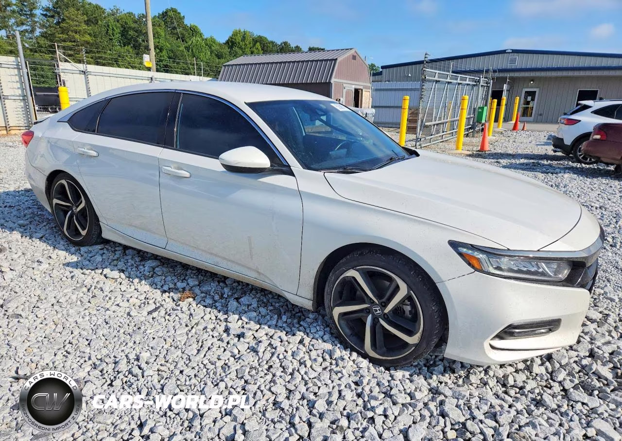 2018 Honda Accord Sport VIN:1HGCV1F32JA235616 - 4