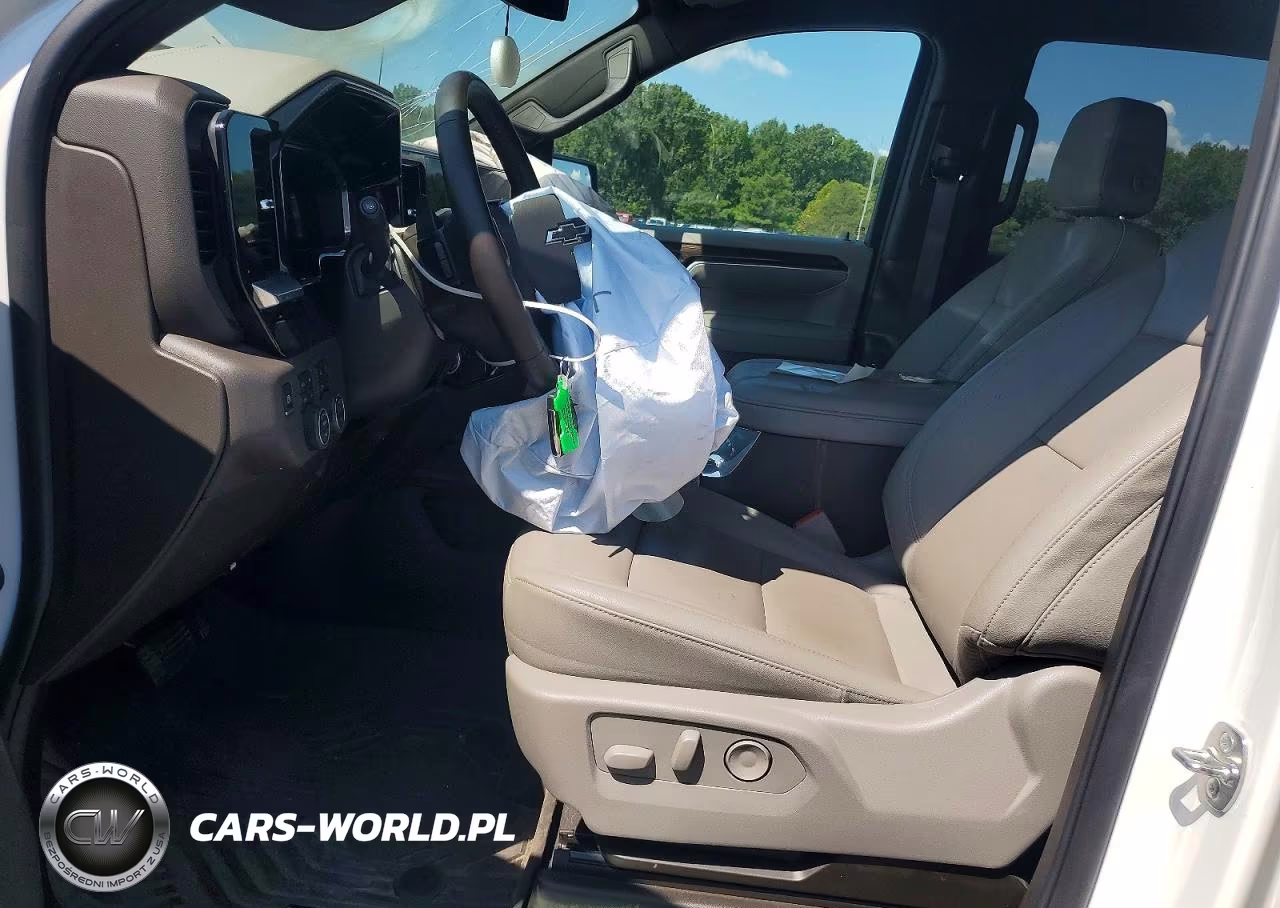 2026 Chevrolet Silverado K1500 Rst VIN:1GCUKEE87TZ117159 - 7