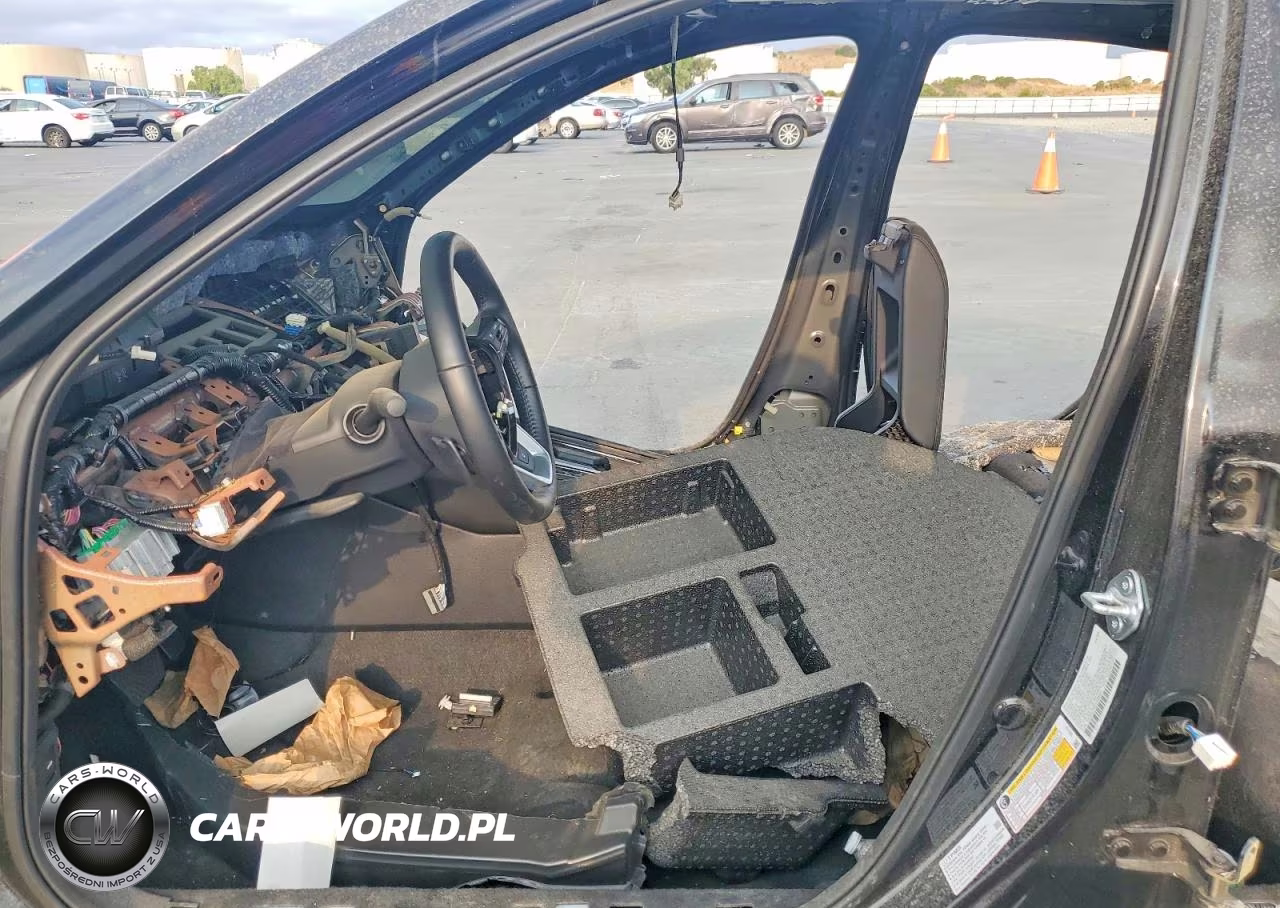 2025 Honda Accord Touring Hybrid VIN:1HGCY2F83SA046967 - 7