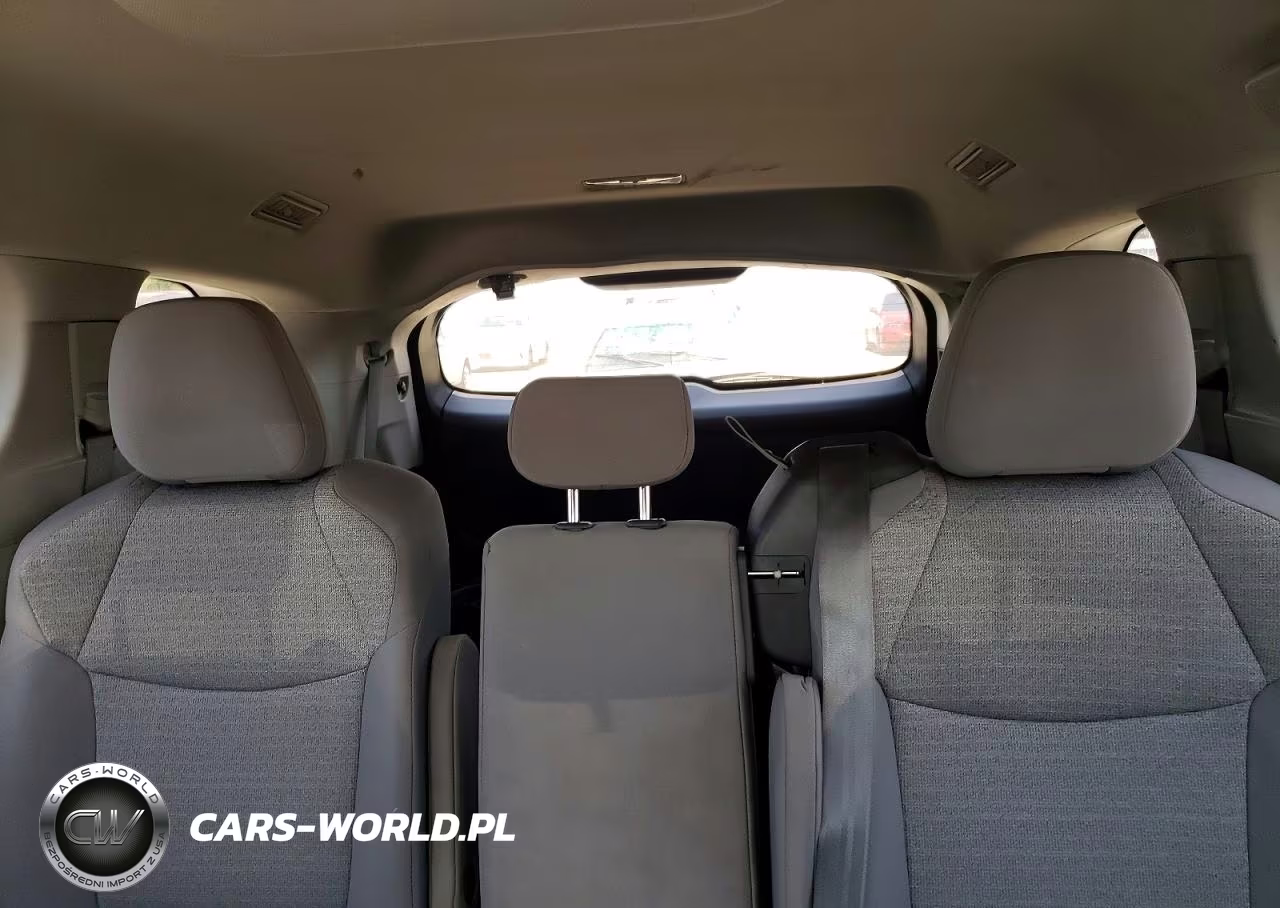 2022 Toyota Sienna Le VIN:5TDKRKECXNS102052 - 10