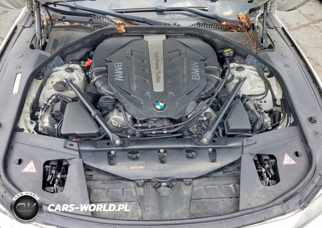 2015 BMW 750 I VIN:WBAYA8C52FD825364 - 11