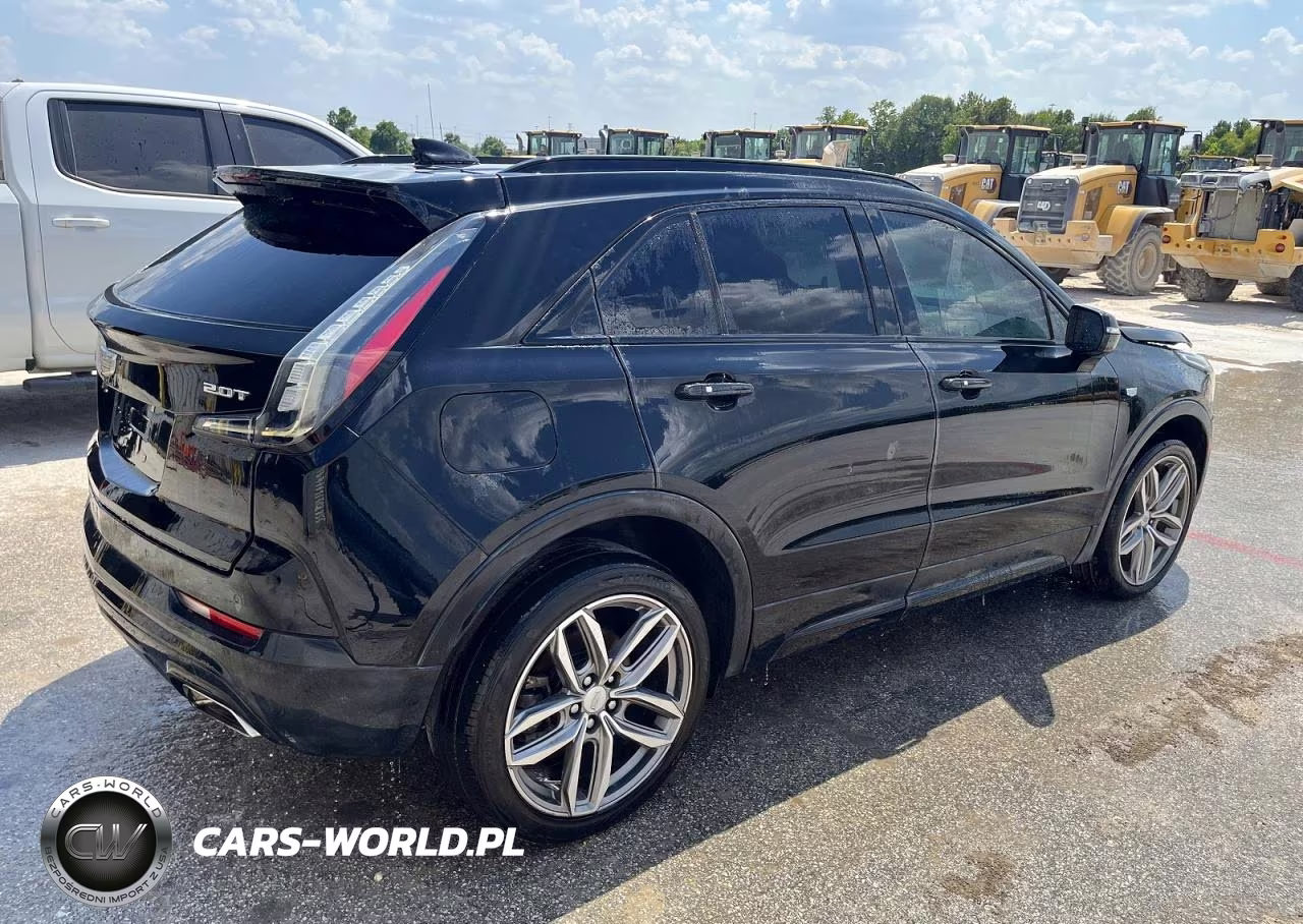 2019 Cadillac Xt4 Sport VIN:1GYFZER42KF196701 - 3