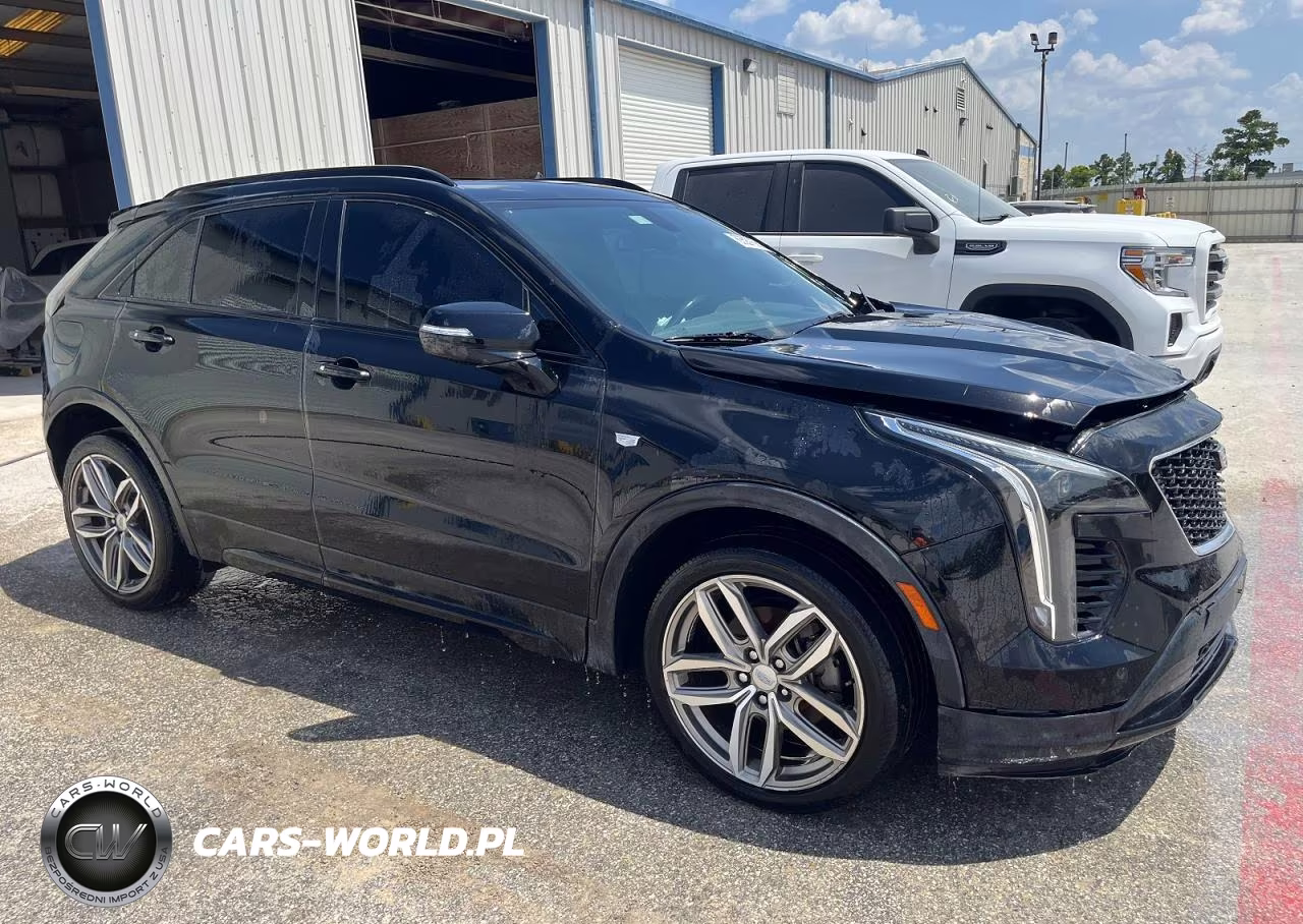 2019 Cadillac Xt4 Sport VIN:1GYFZER42KF196701 - 4