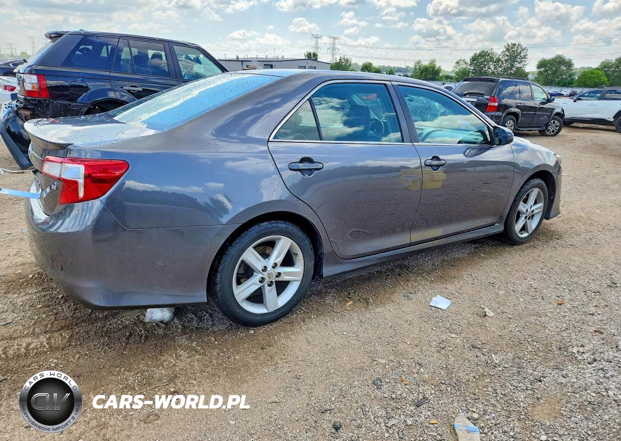 2014 Toyota Camry Se VIN:4T1BF1FK6EU374730 - 3