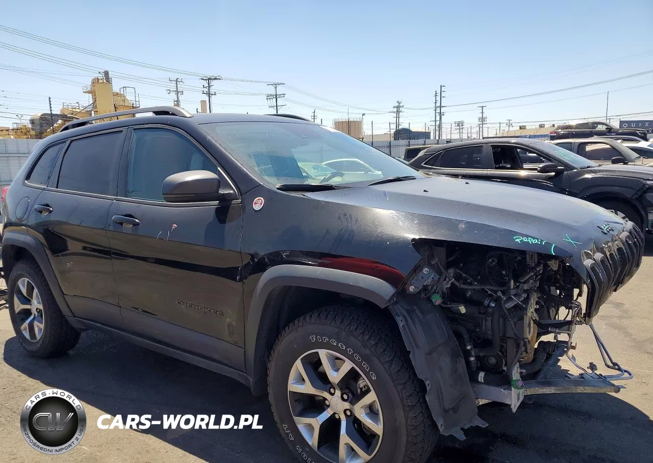 2018 Jeep Cherokee Trailhawk VIN:1C4PJMBX5JD559230 - 4