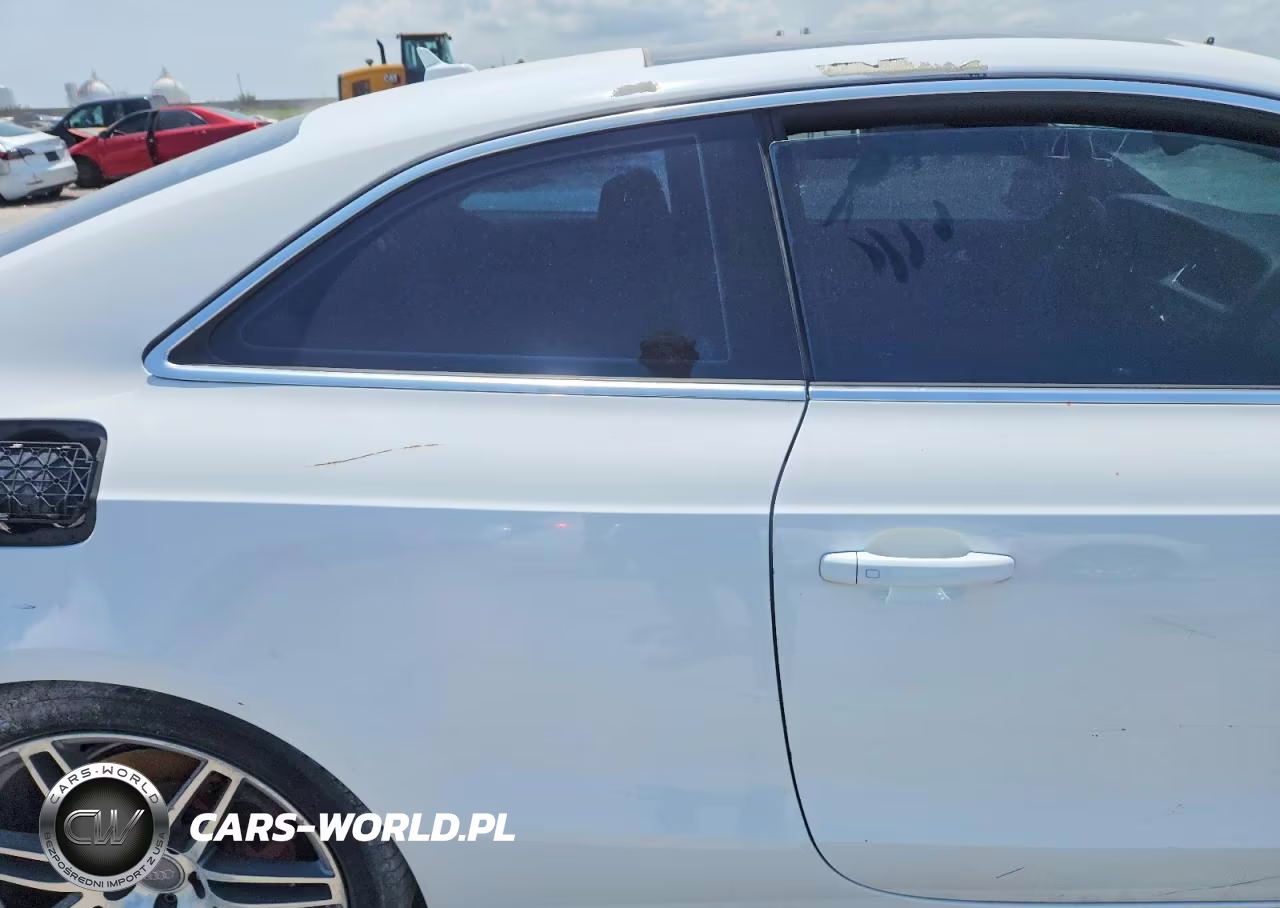 2011 Audi S5 Premium Plus VIN:WAUCVAFR6BA019298 - 10