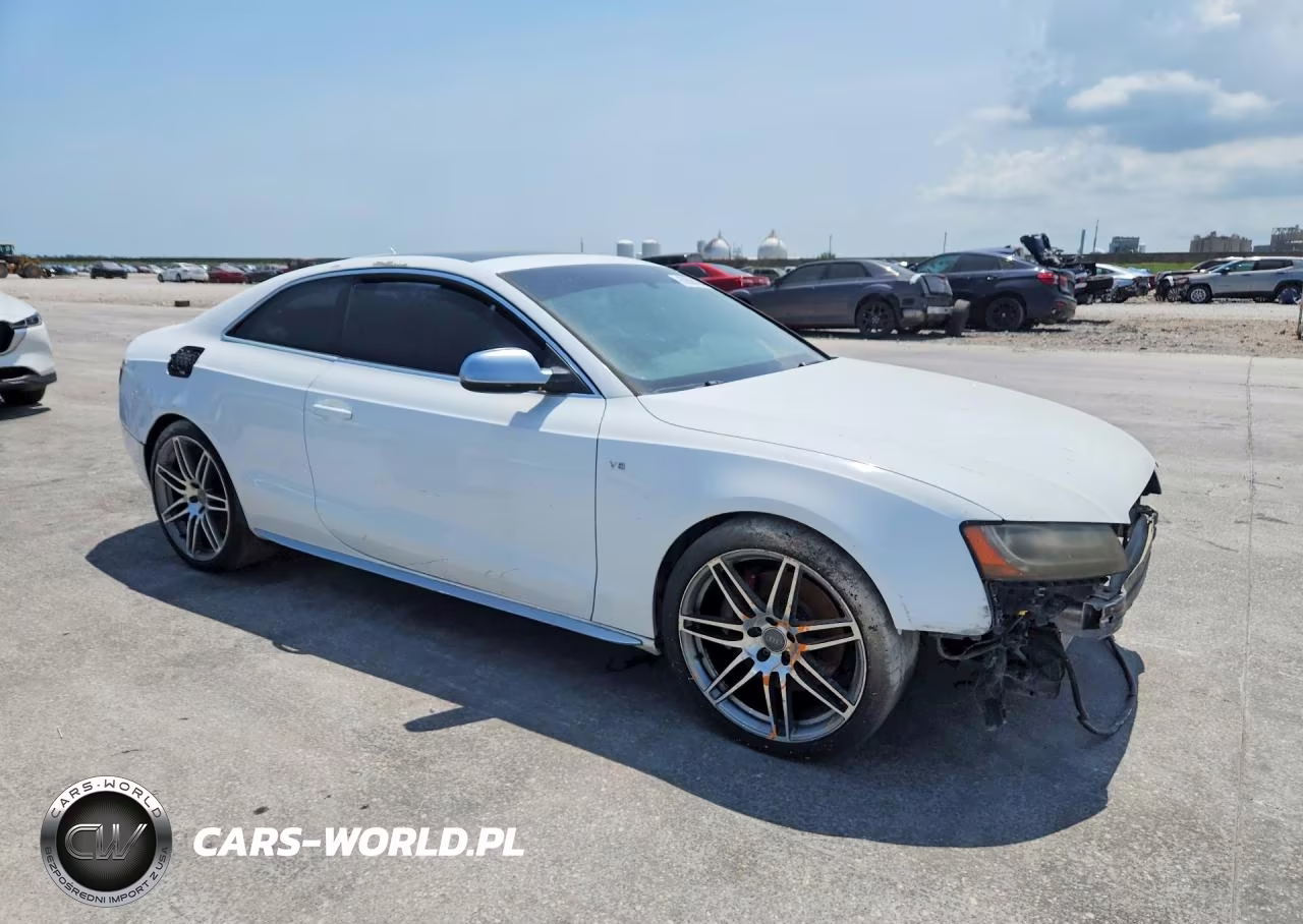 2011 Audi S5 Premium Plus VIN:WAUCVAFR6BA019298 - 4