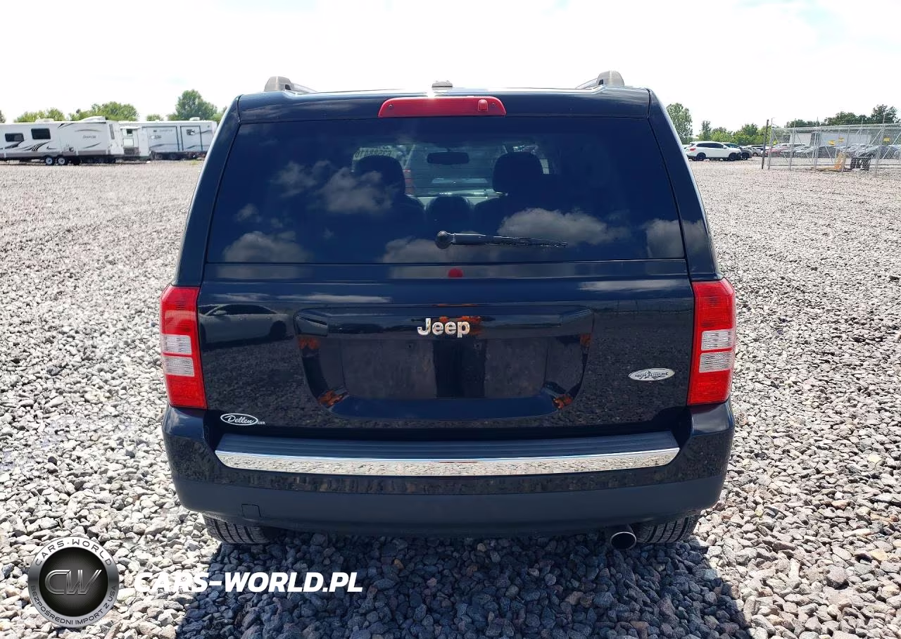 2016 Jeep Patriot Latitude VIN:1C4NJPFA1GD736007 - 6