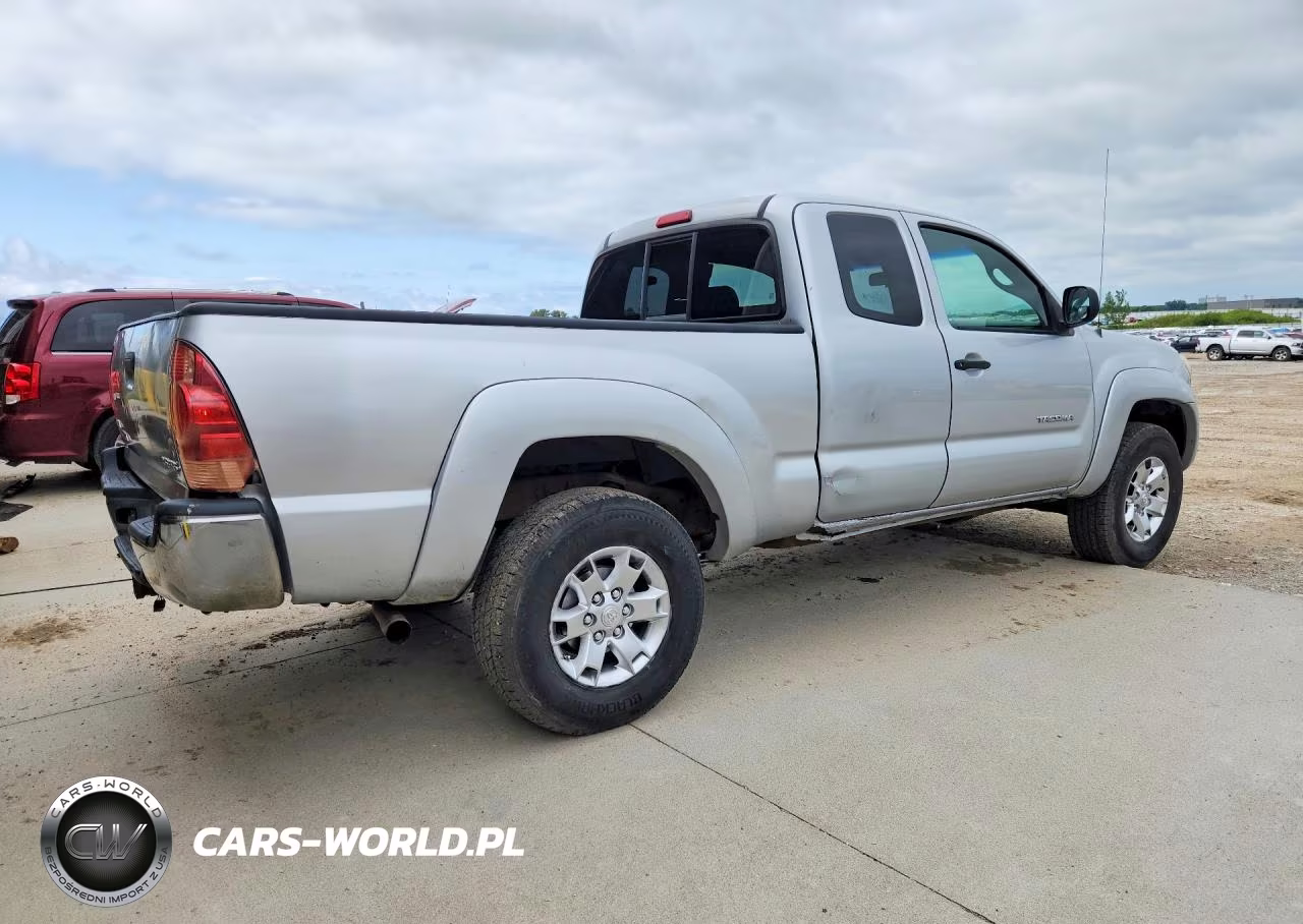2005 Toyota Tacoma Access Cab VIN:5TEUU42N75Z074190 - 3