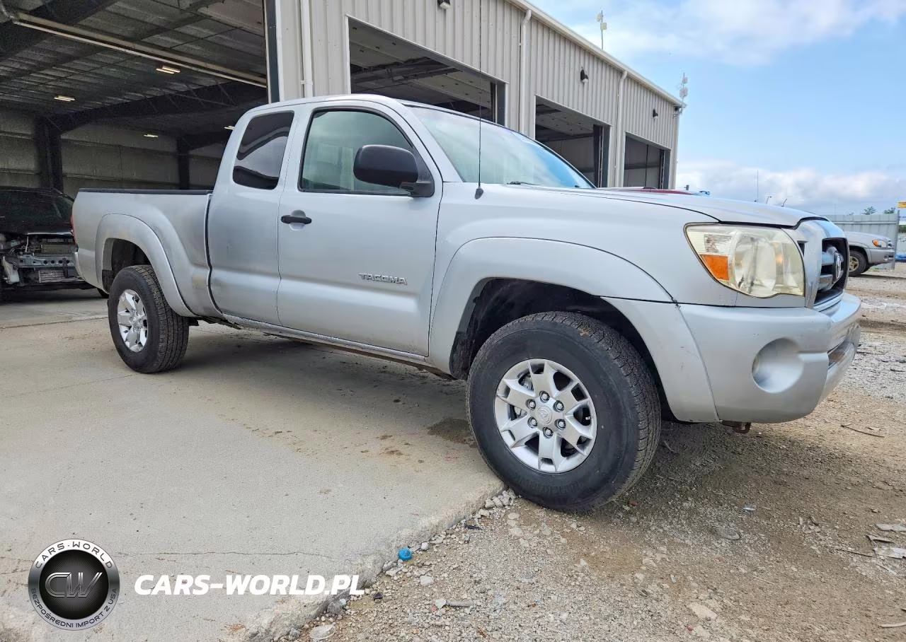 2005 Toyota Tacoma Access Cab VIN:5TEUU42N75Z074190 - 4