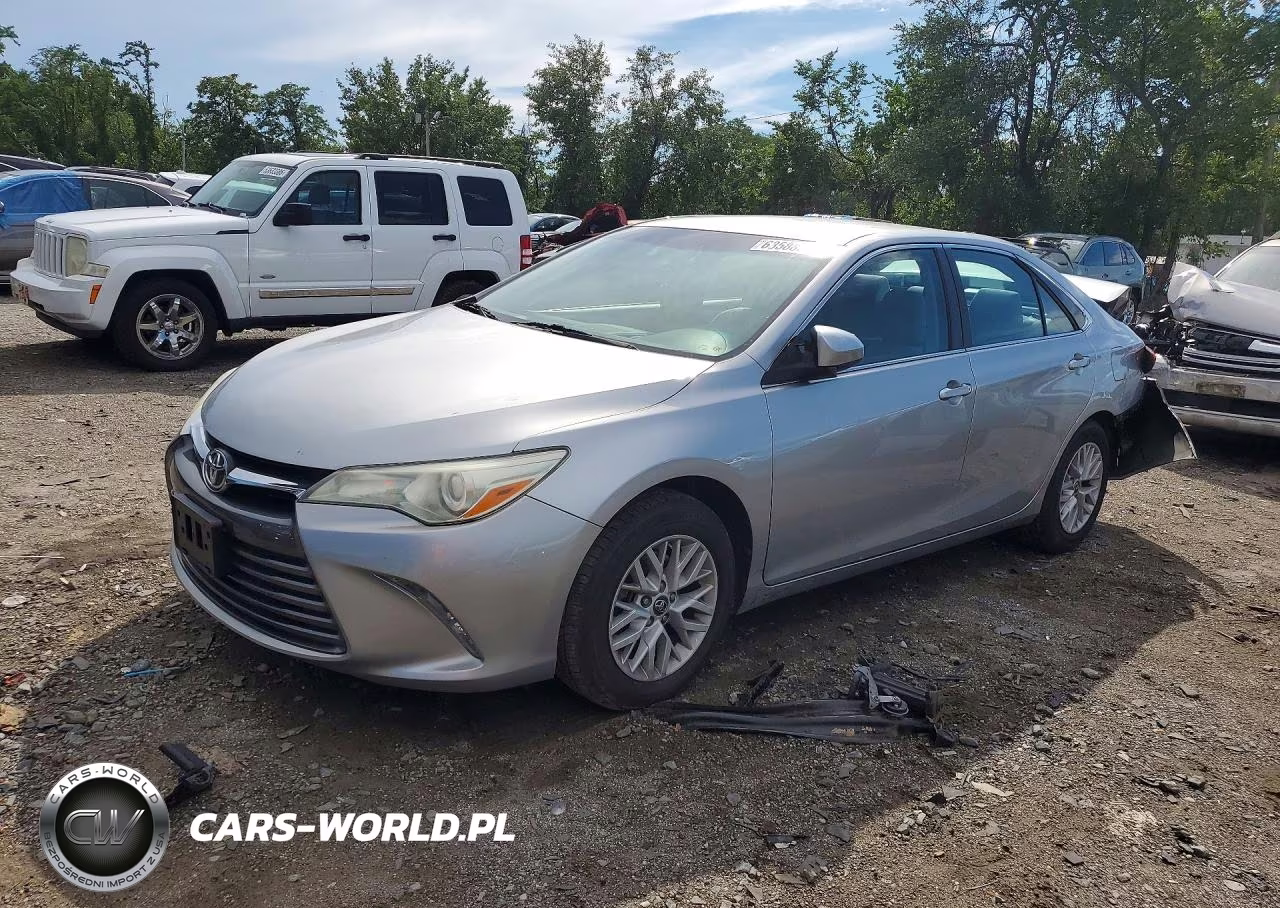 2016 Toyota Camry Le