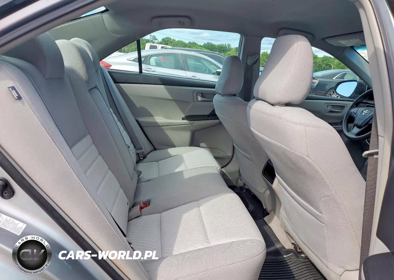 2016 Toyota Camry Le VIN:4T4BF1FK9GR571190 - 10