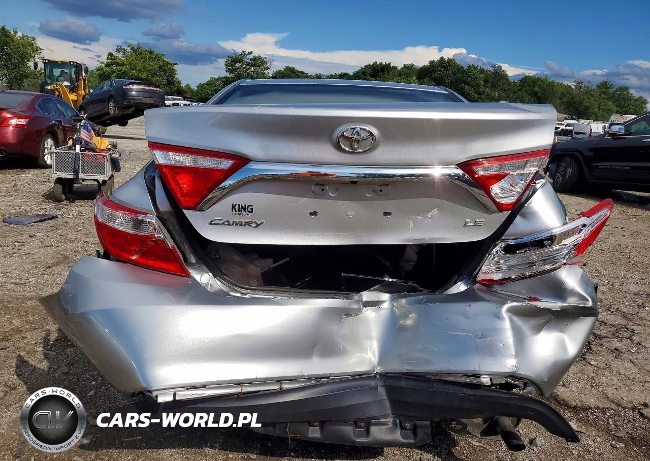 2016 Toyota Camry Le VIN:4T4BF1FK9GR571190 - 6