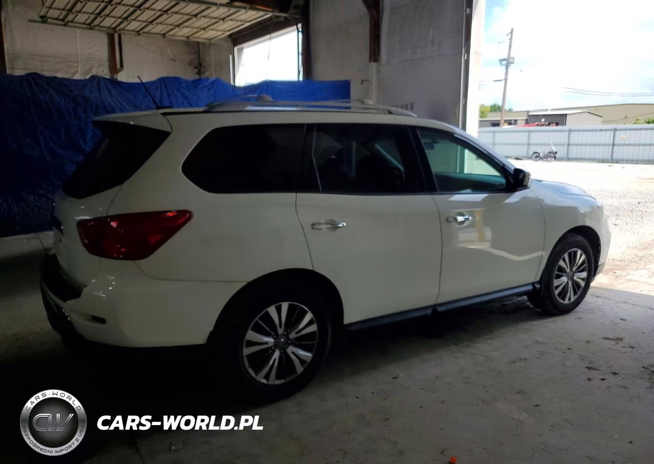 2018 Nissan Pathfinder S VIN:5N1DR2MNXJC657733 - 3