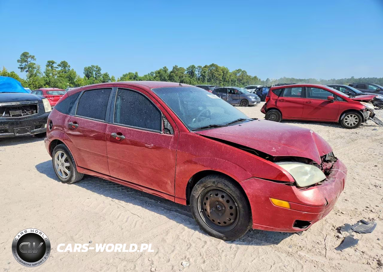 2005 Ford Focus VIN:3FAFP37N35R117450 - 4