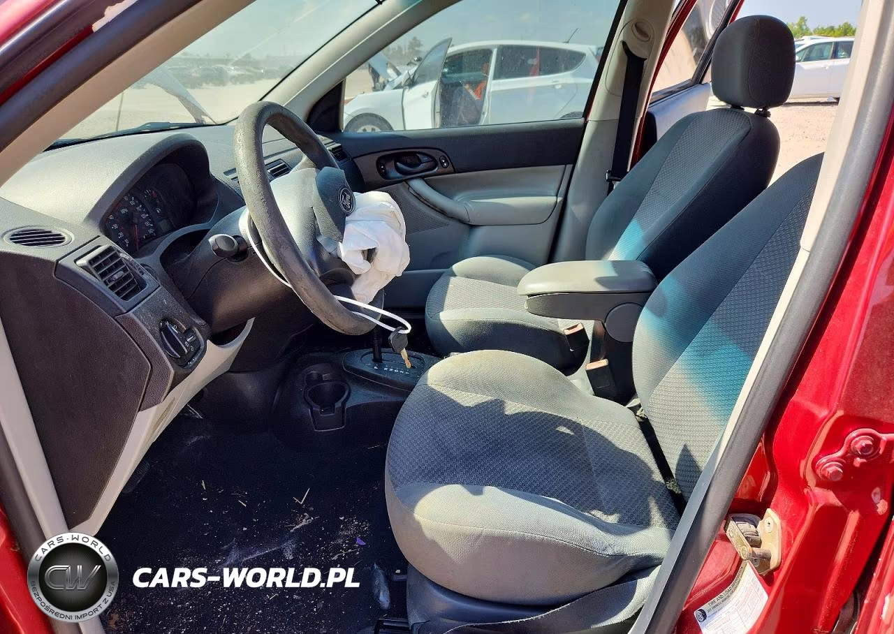 2005 Ford Focus VIN:3FAFP37N35R117450 - 7