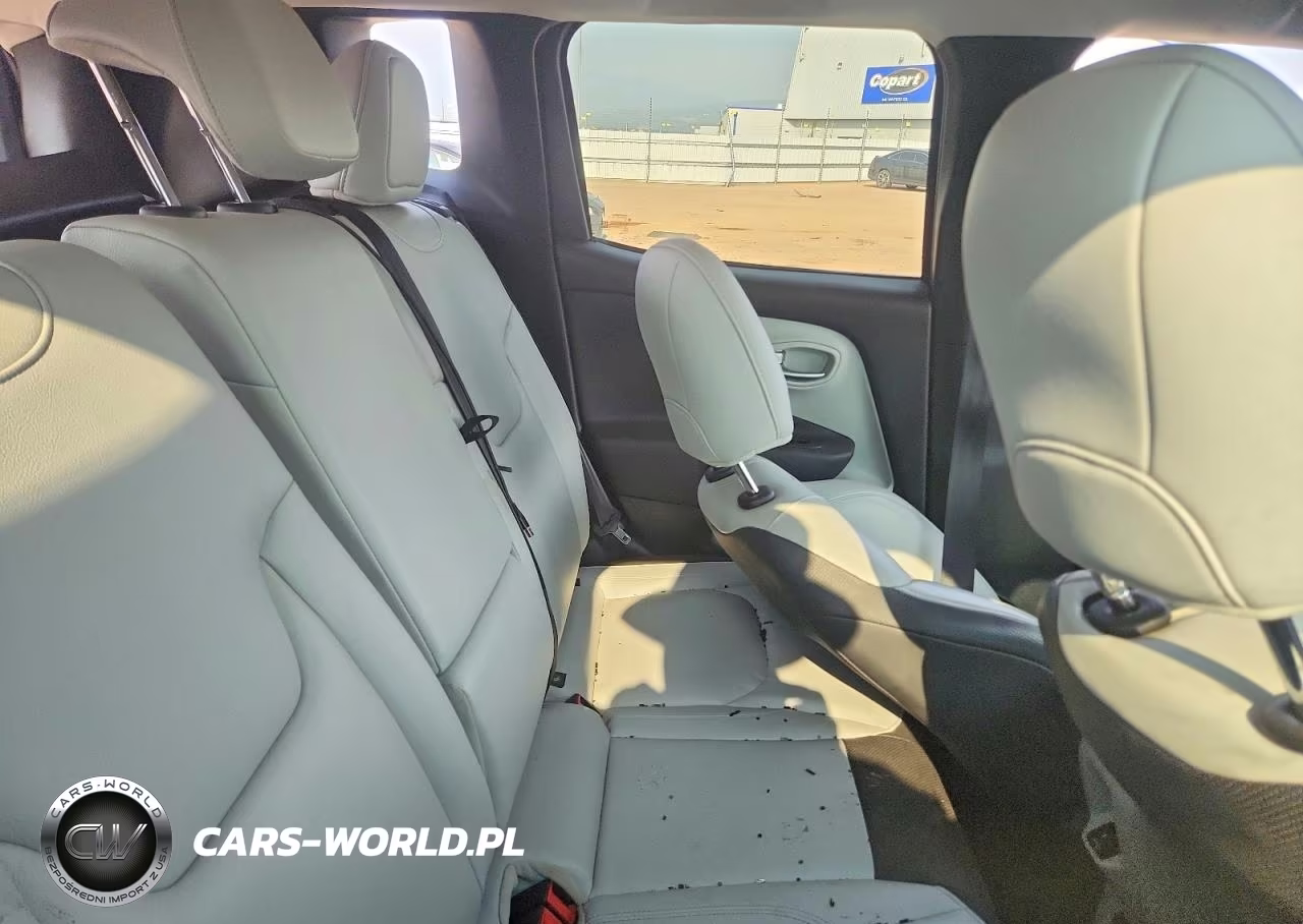 2022 Jeep Renegade Limited VIN:ZACNJDD13NPN51910 - 10