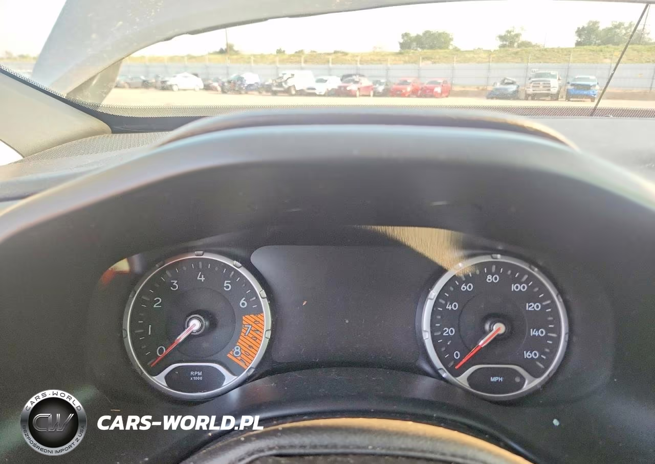 2022 Jeep Renegade Limited VIN:ZACNJDD13NPN51910 - 9