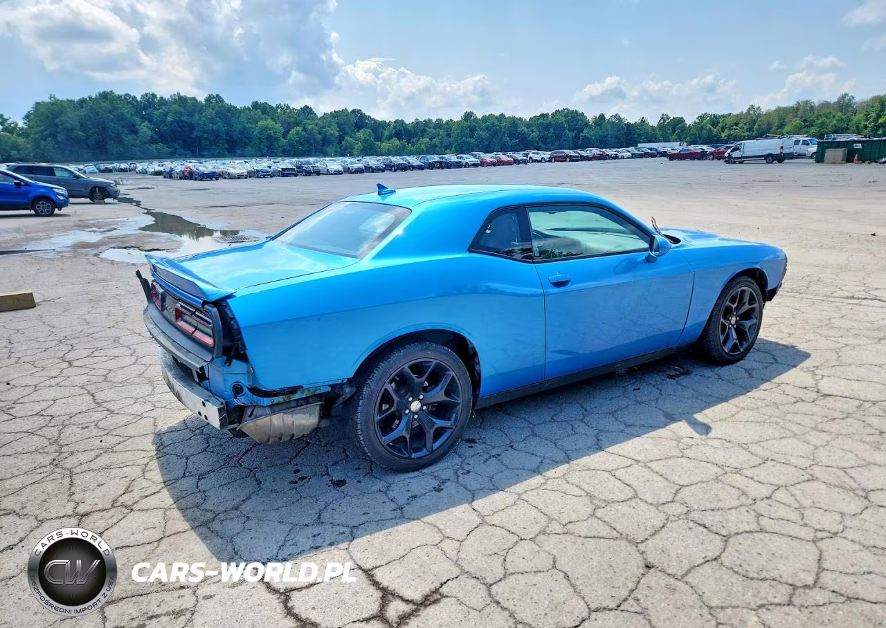 2015 Dodge Challenger Sxt Plus VIN:2C3CDZBG1FH888900 - 3