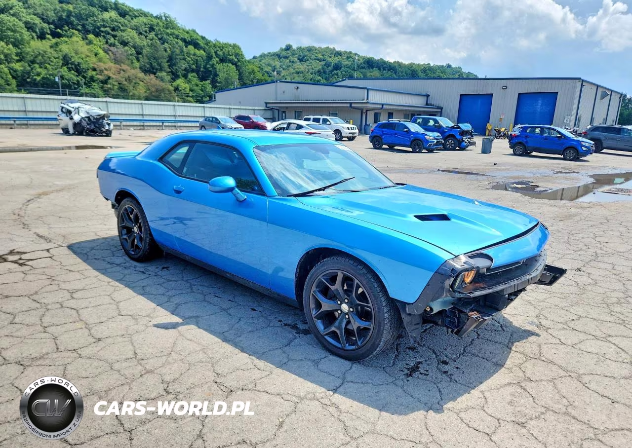 2015 Dodge Challenger Sxt Plus VIN:2C3CDZBG1FH888900 - 4