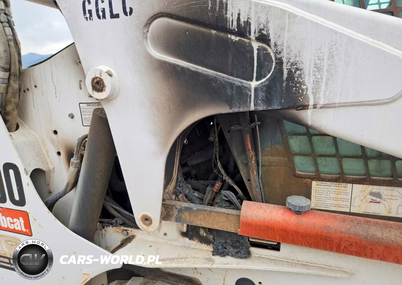 2008 Bobcat T300 Tracked Skid Steer Loader VIN:532040163 - 10