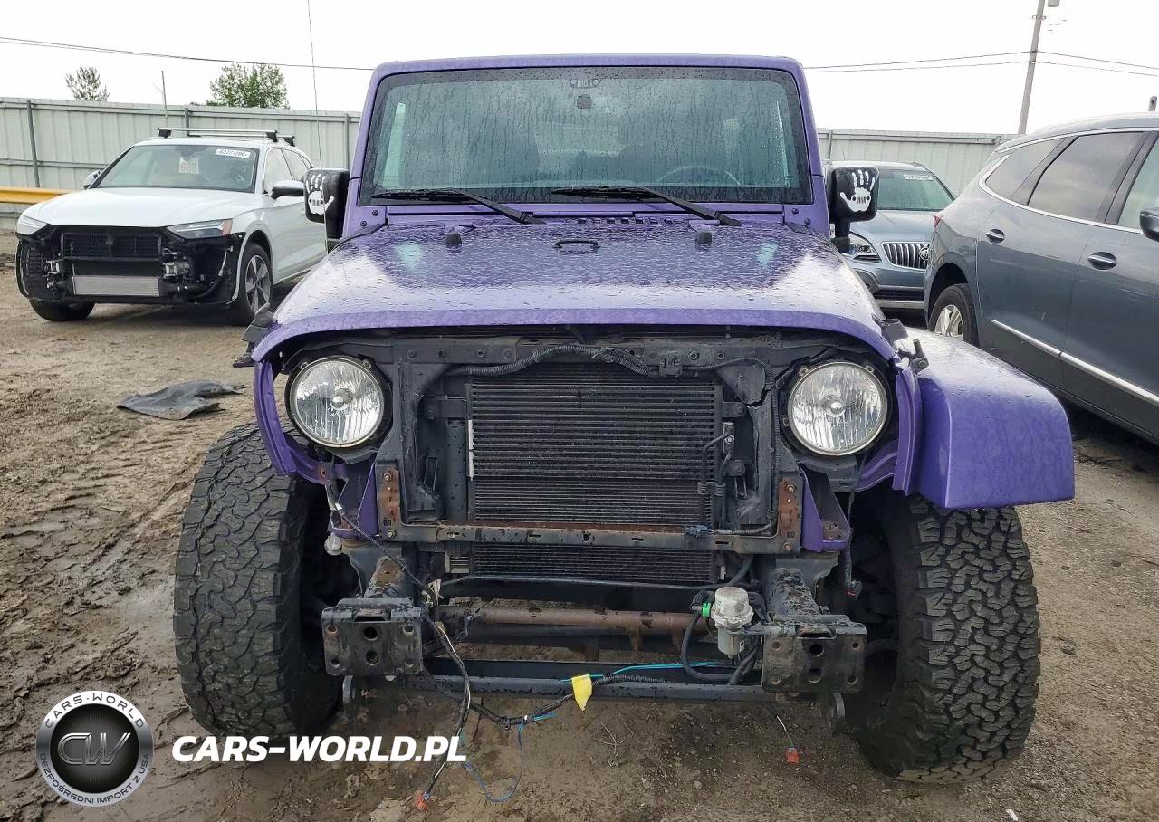 2016 Jeep Wrangler Unlimited Sahara VIN:1C4BJWEG3GL214200 - 5