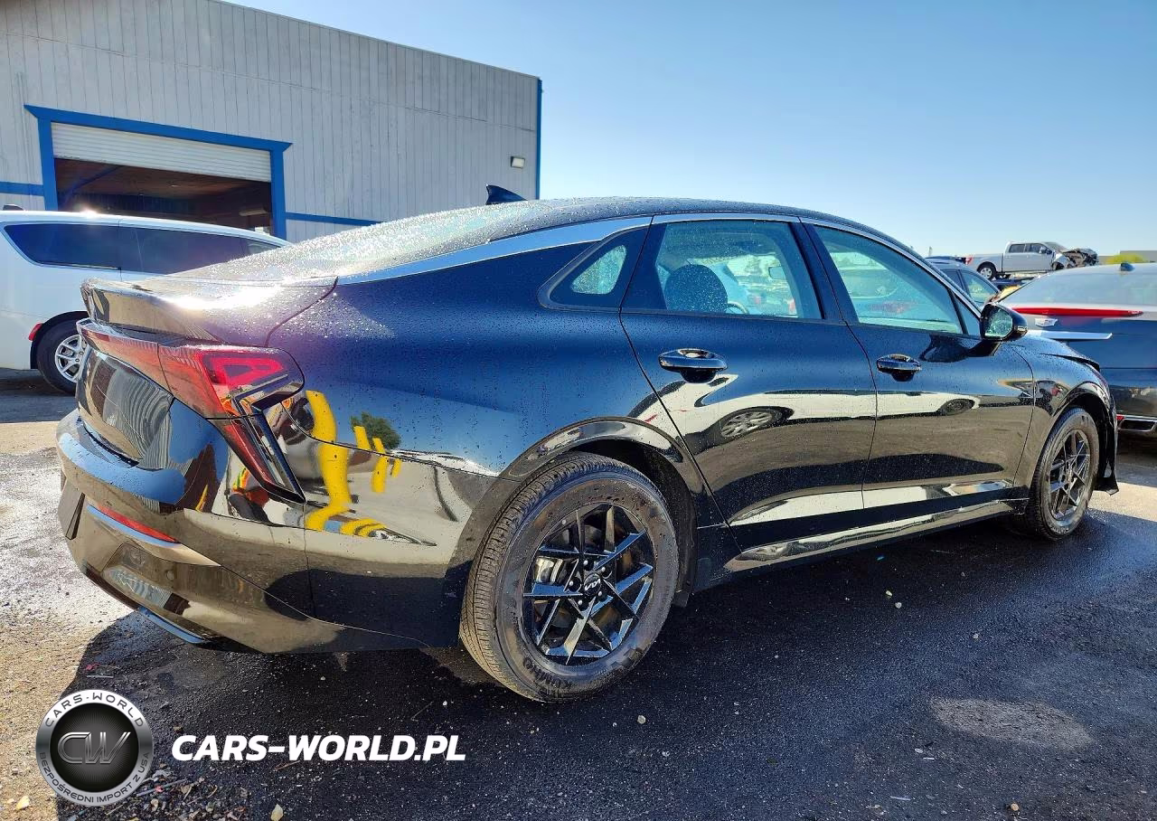 2026 Kia K5 Lxs VIN:KNAG24J77T5422508 - 3