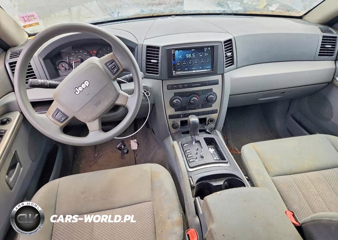2005 Jeep Grand Cherokee Laredo VIN:1J4GR48K95C618046 - 8
