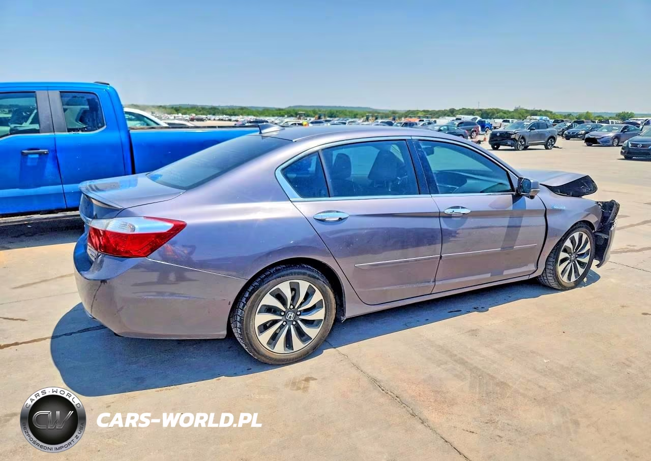2015 Honda Accord Touring Hybrid VIN:1HGCR6F79FA003980 - 3