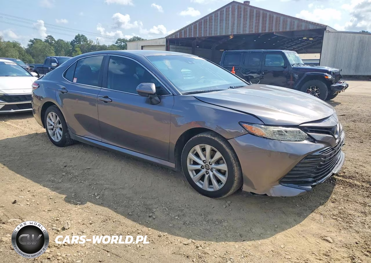 2020 Toyota Camry Le VIN:4T1C11AK7LU967259 - 4