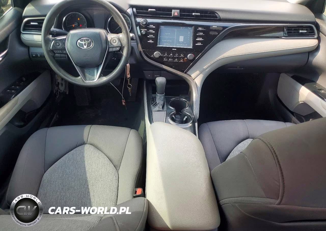 2020 Toyota Camry Le VIN:4T1C11AK7LU967259 - 8
