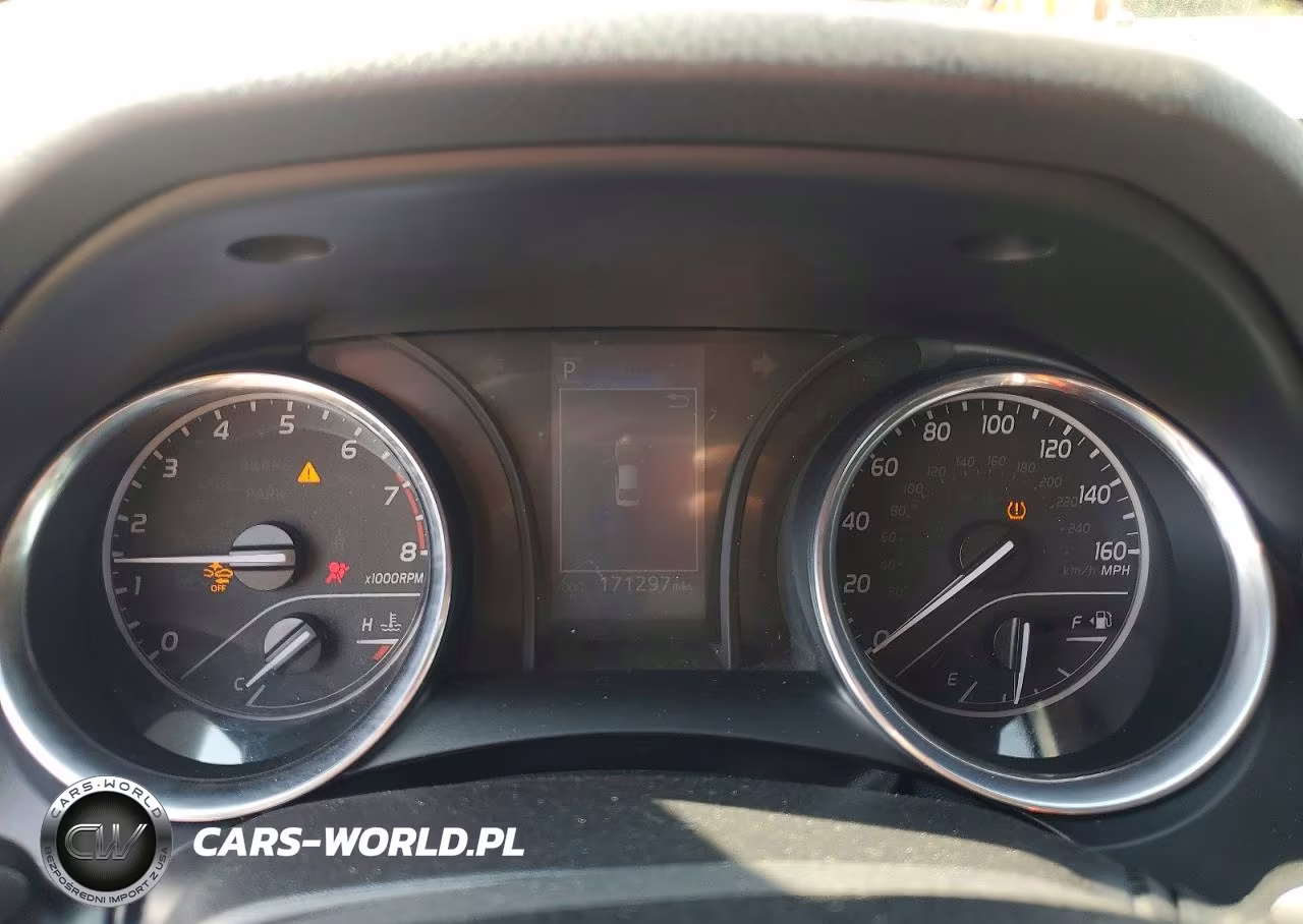 2020 Toyota Camry Le VIN:4T1C11AK7LU967259 - 9