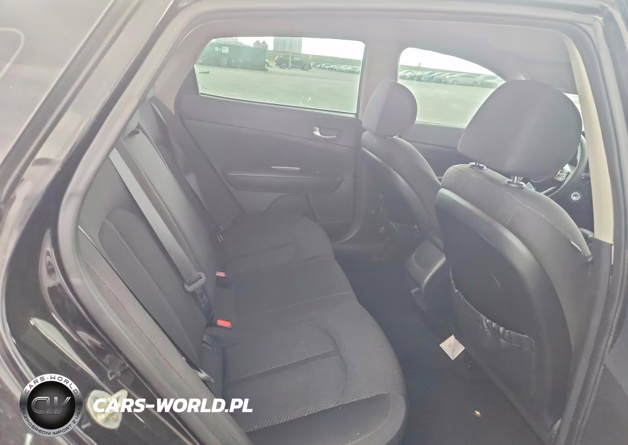 2019 Kia Optima Lx VIN:5XXGT4L37KG287812 - 10