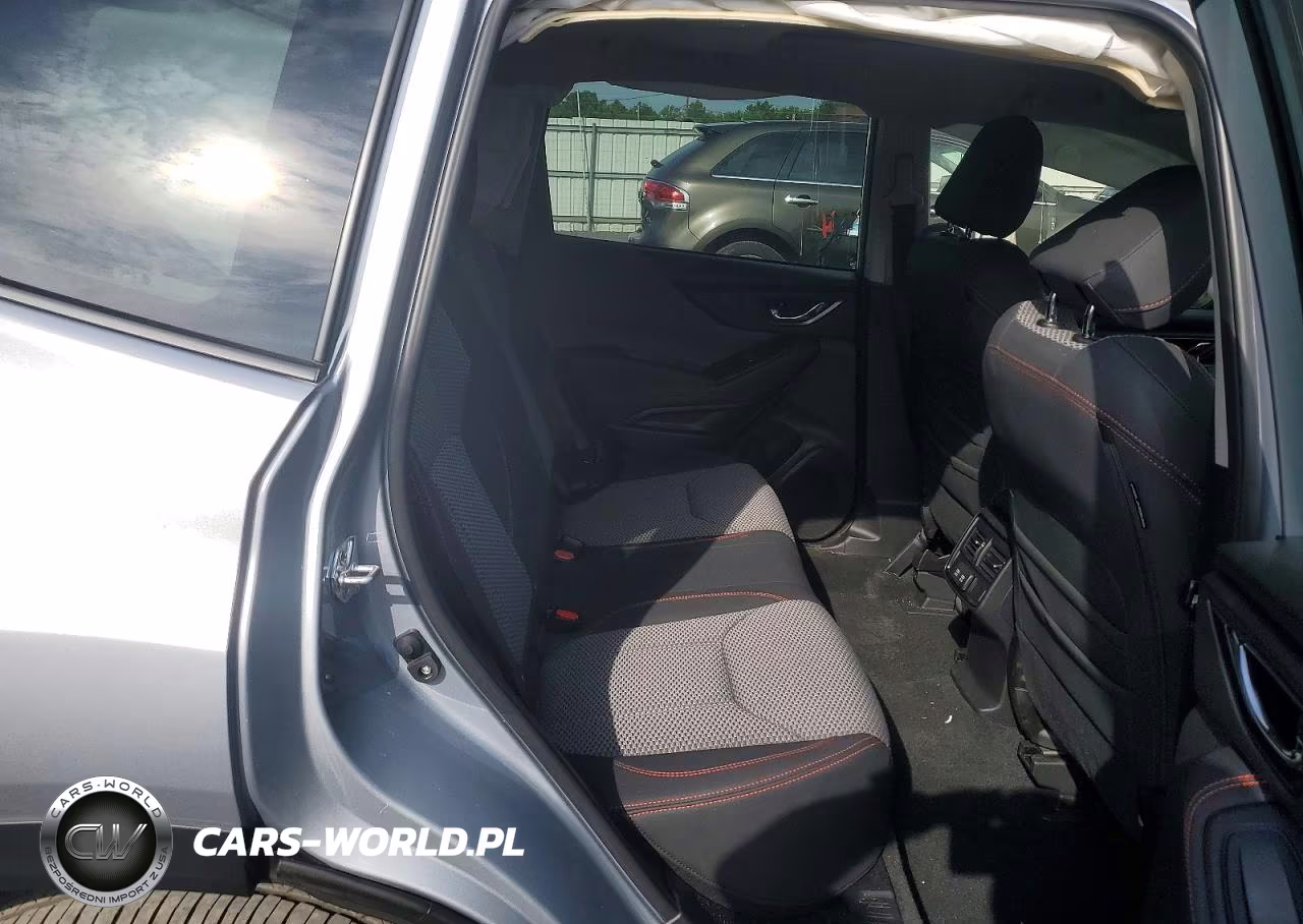 2024 Subaru Forester Sport VIN:JF2SKAEC0RH432101 - 11