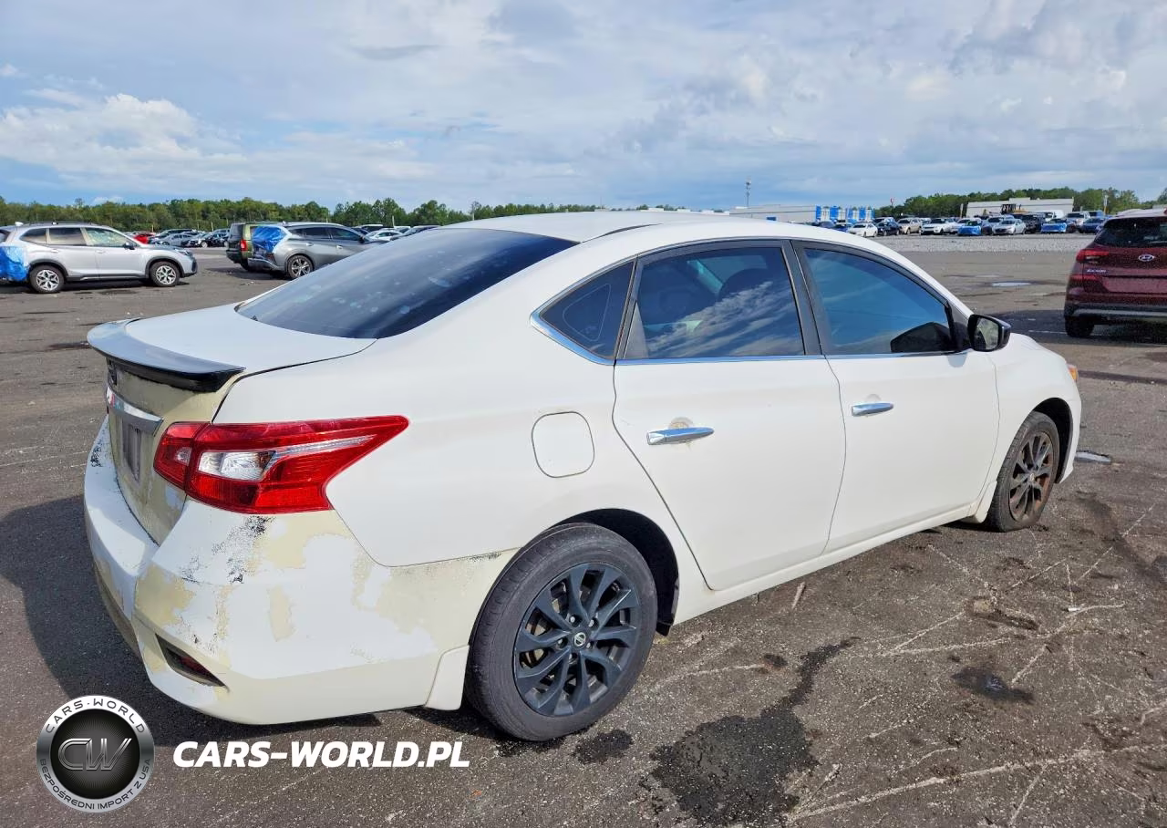 2018 Nissan Sentra S VIN:3N1AB7AP3JY341227 - 3