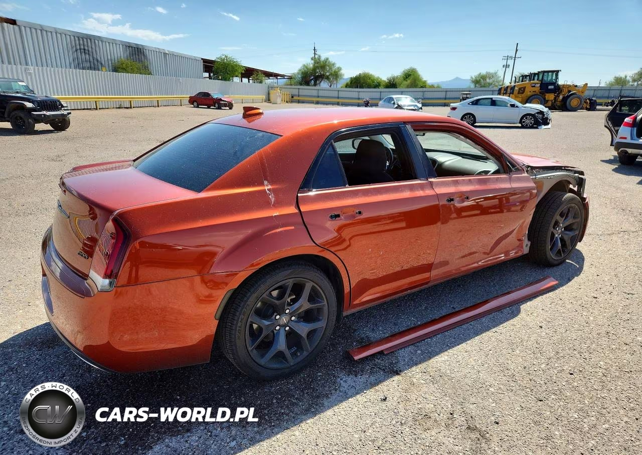 2021 Chrysler 300 Touring VIN:2C3CCAAG4MH512145 - 3