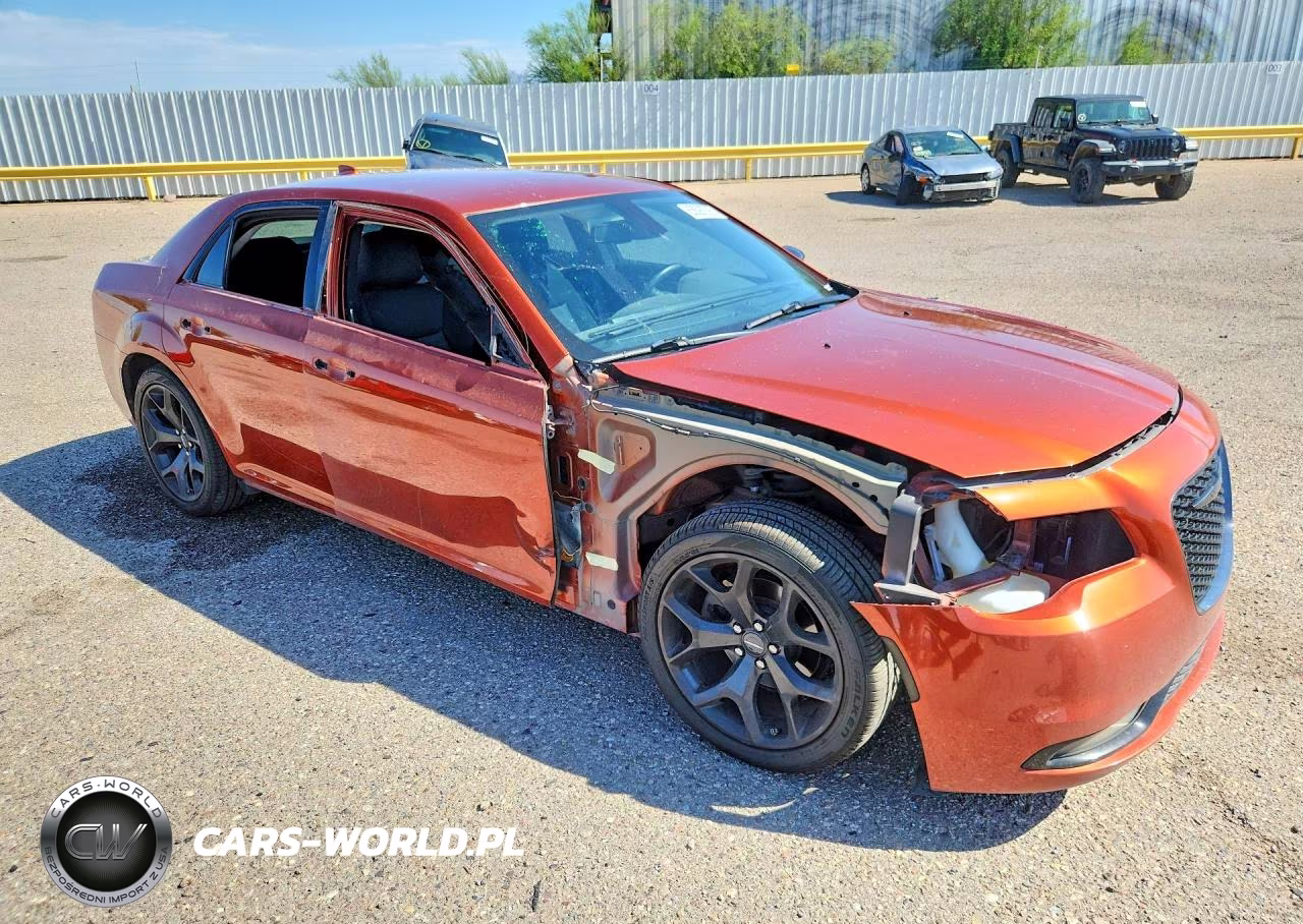 2021 Chrysler 300 Touring VIN:2C3CCAAG4MH512145 - 4