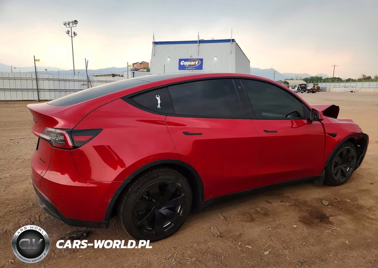2021 Tesla Model Y VIN:5YJYGDEE5MF267846 - 3