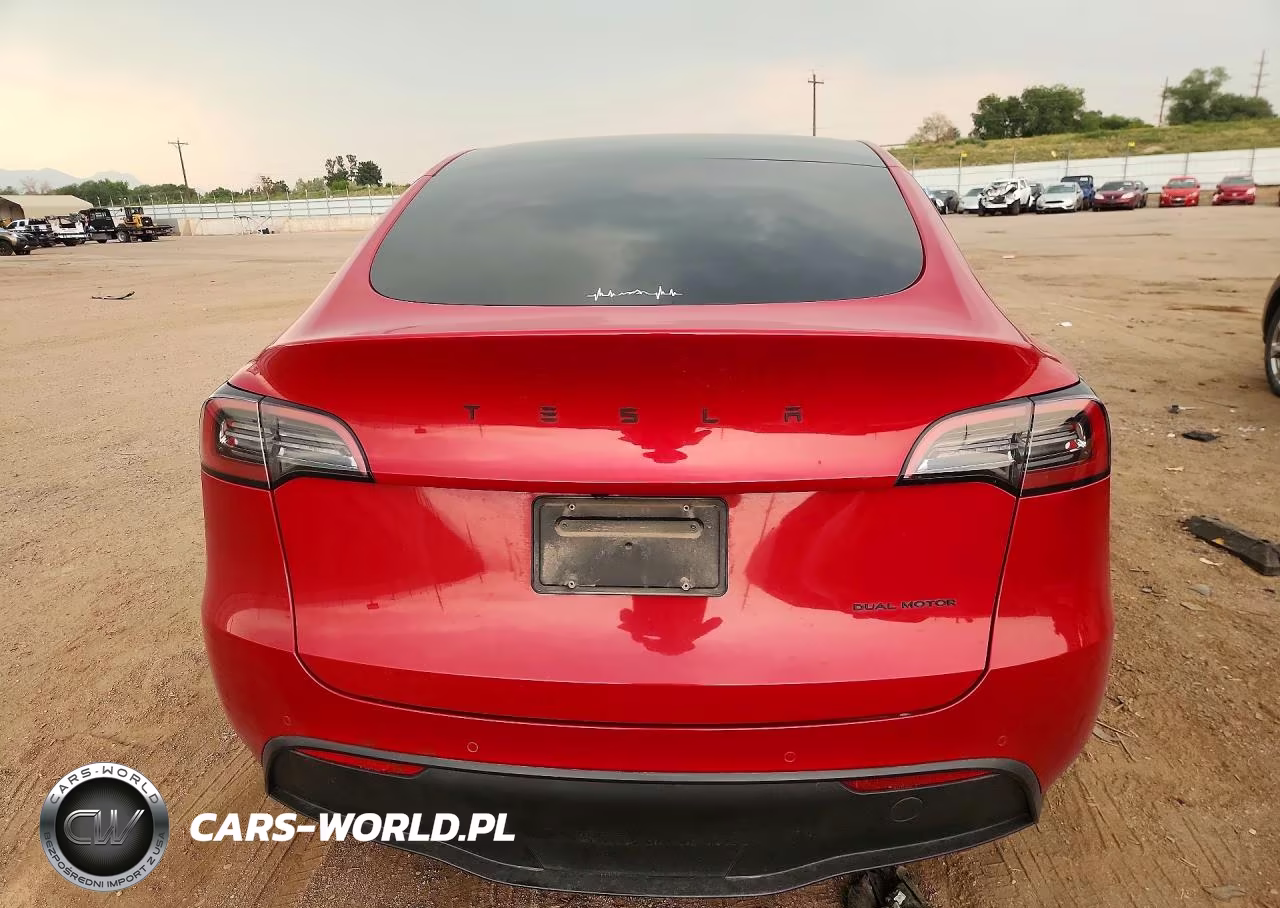 2021 Tesla Model Y VIN:5YJYGDEE5MF267846 - 6