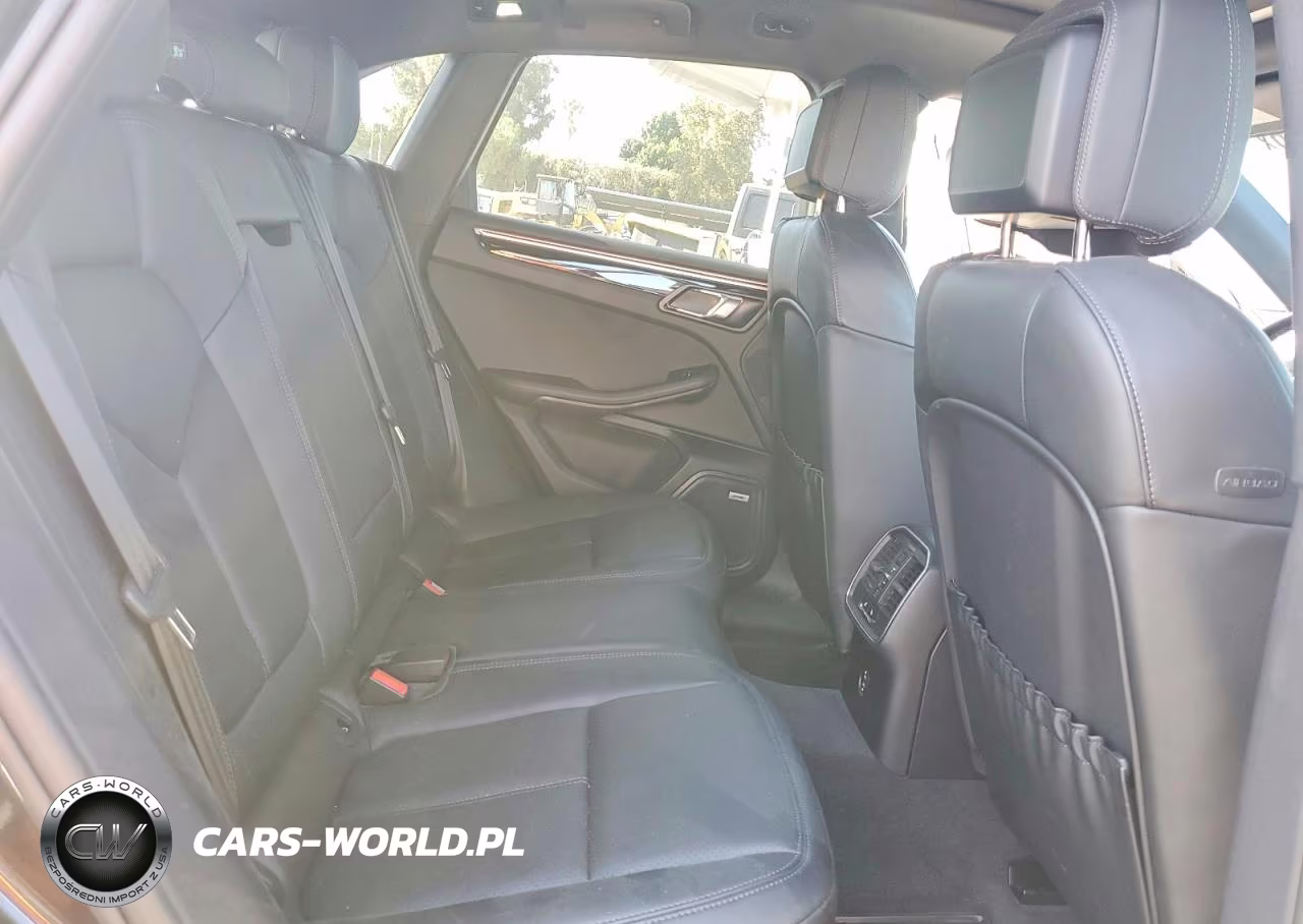 2023 Porsche Macan Base VIN:WP1AA2A57PLB21400 - 11