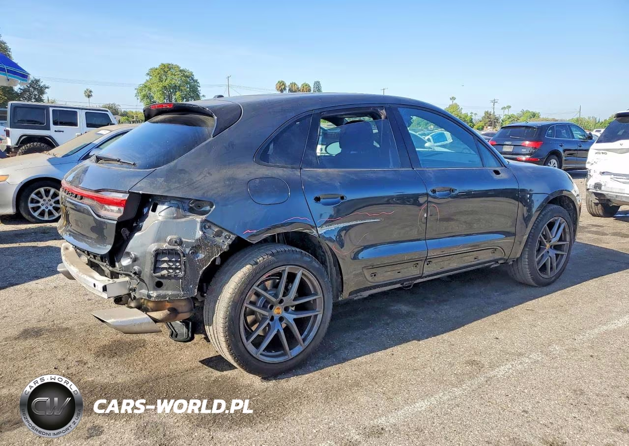 2023 Porsche Macan Base VIN:WP1AA2A57PLB21400 - 3