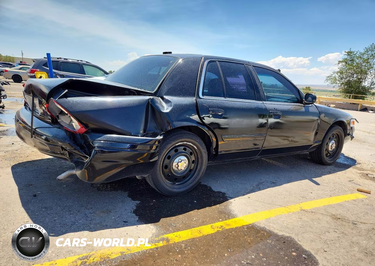 2009 Ford Crown Victoria Police Interceptor VIN:2FAHP71V59X122844 - 3