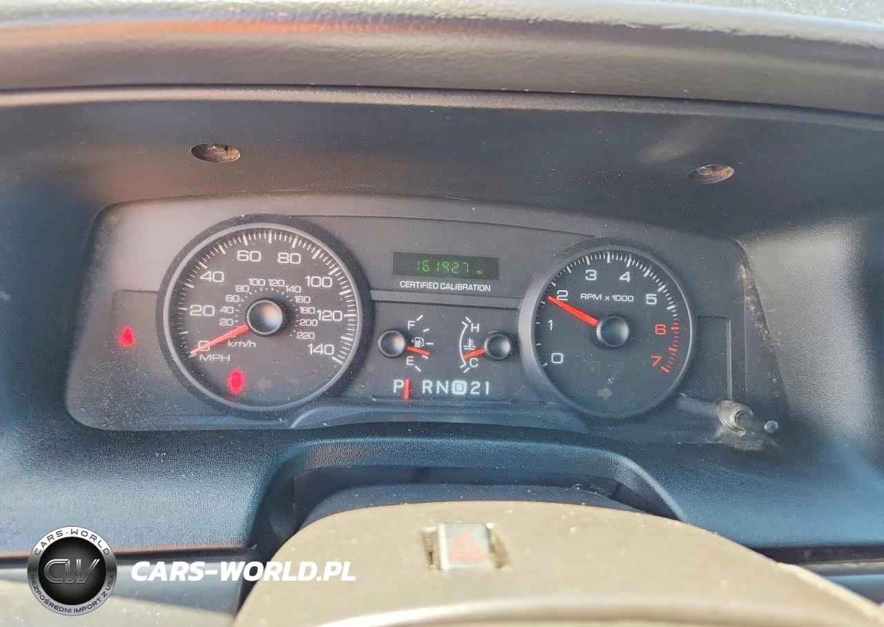 2009 Ford Crown Victoria Police Interceptor VIN:2FAHP71V59X122844 - 9